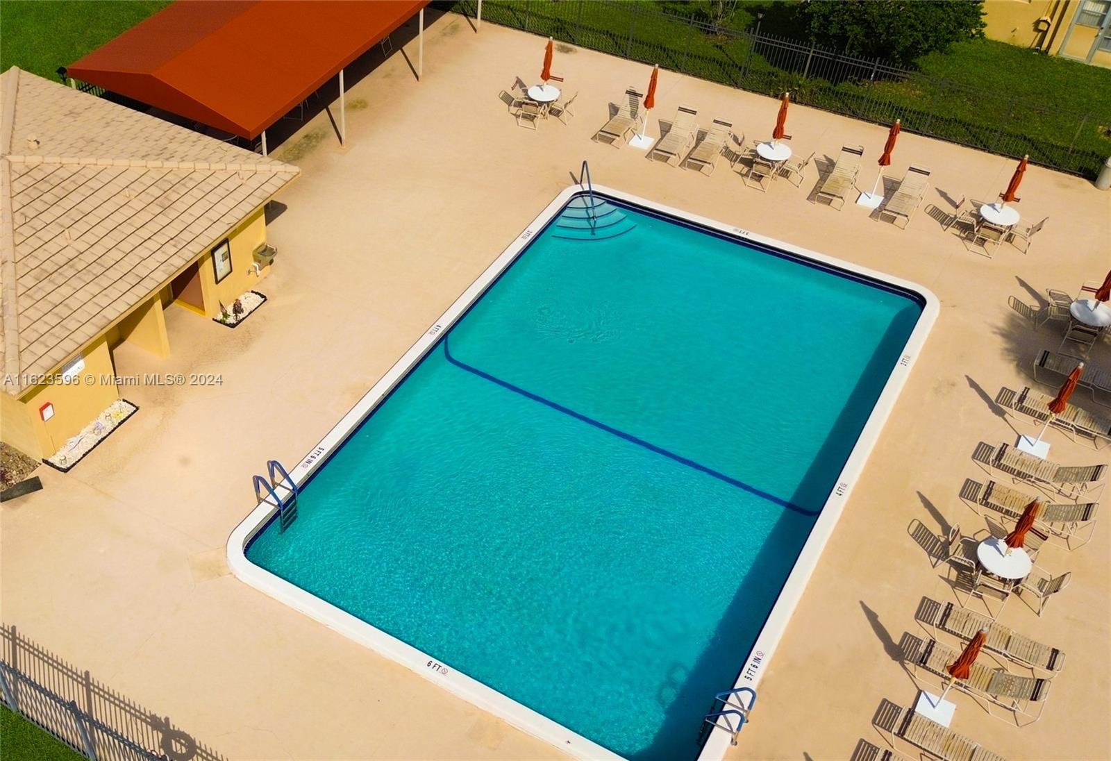 BERMUDA CLUB FOUR CONDO - Residential