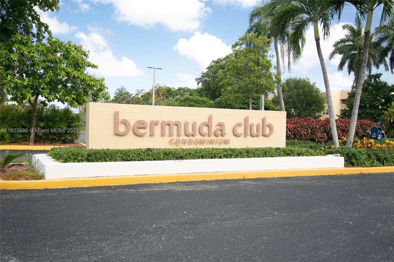 BERMUDA CLUB FOUR CONDO - Residential