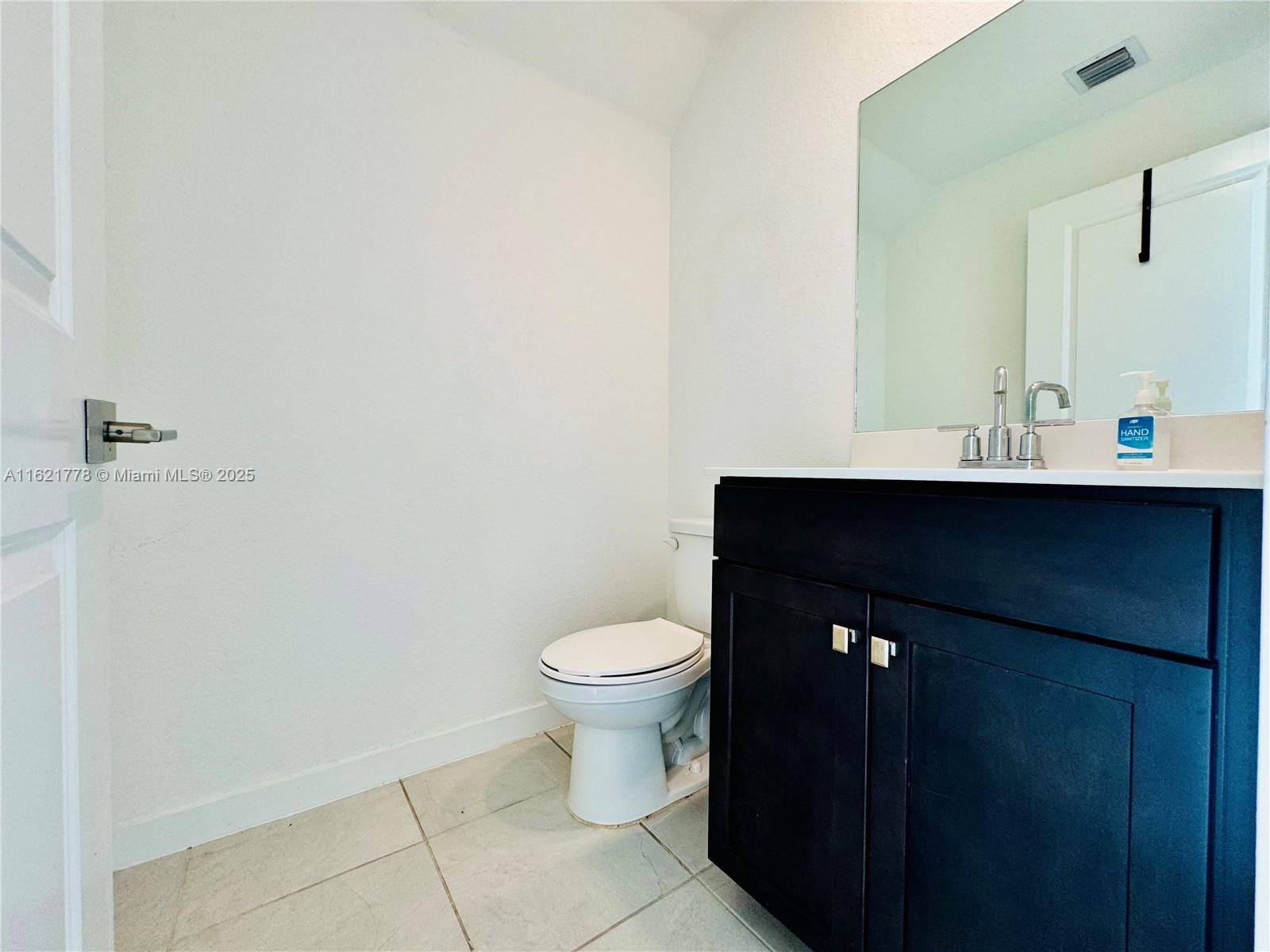 1727 SE 8th Pl 1727