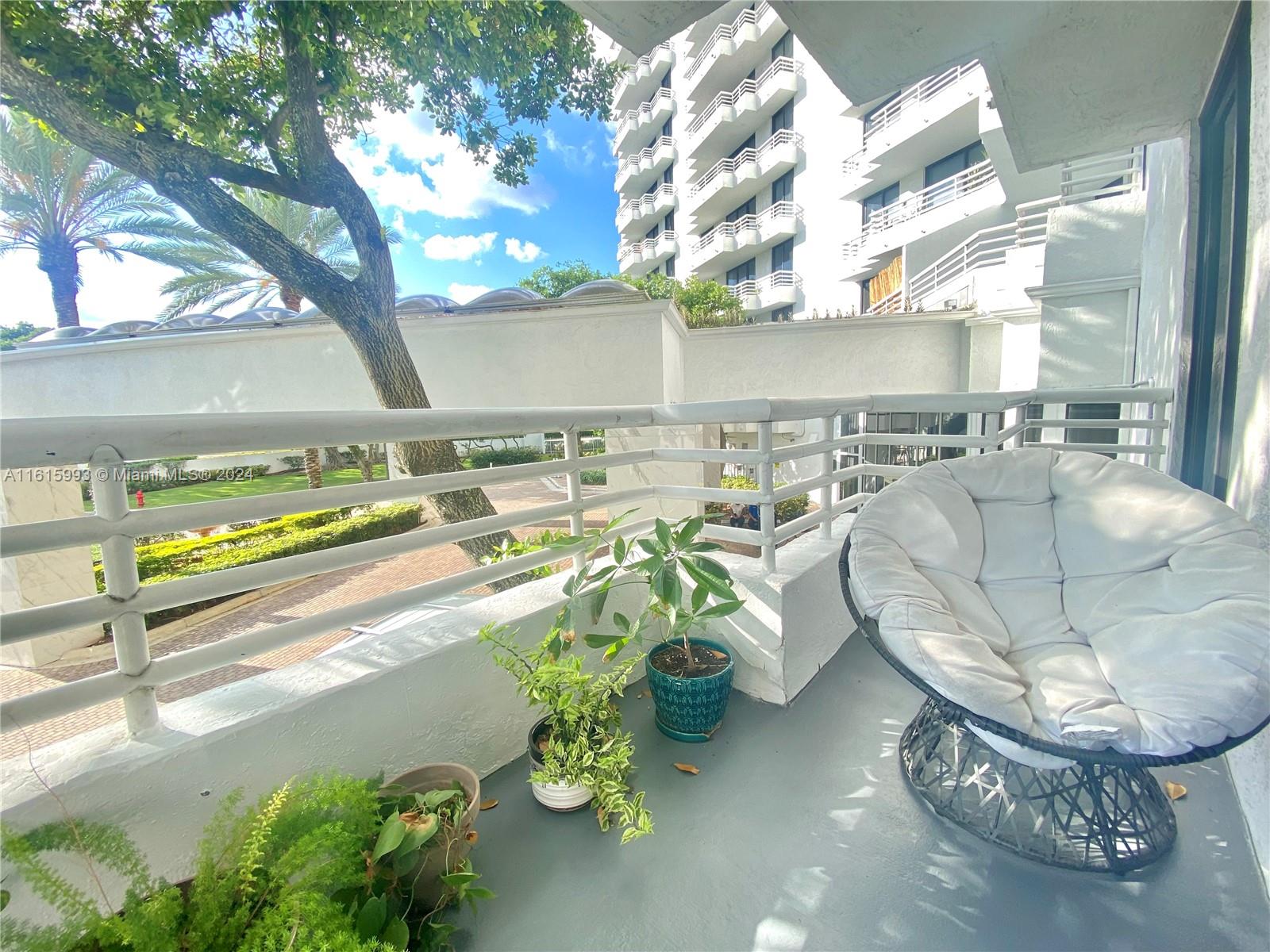 PARC CENTRAL AVENTURA EAST - Residential