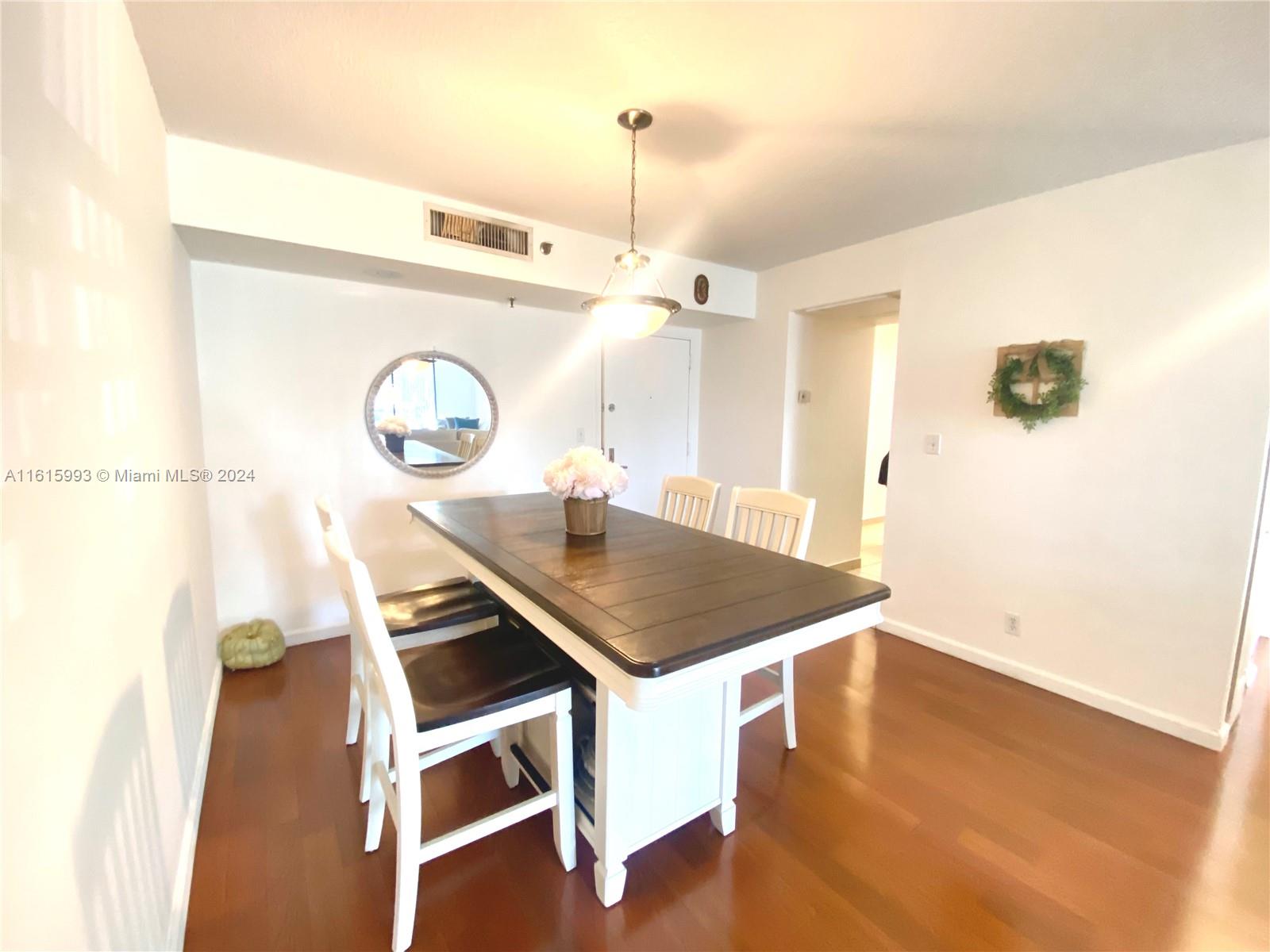PARC CENTRAL AVENTURA EAST - Residential
