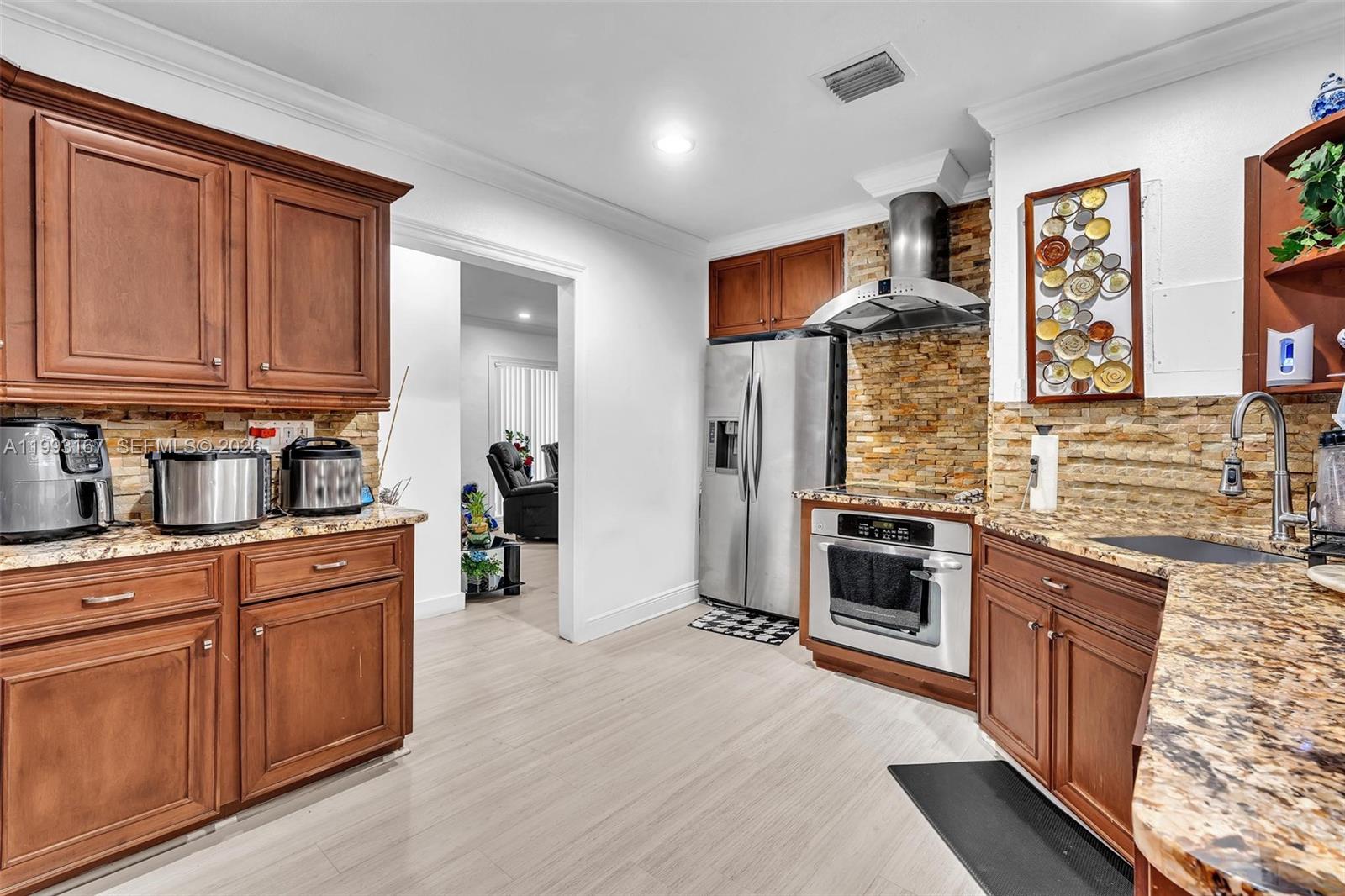 PALM SPRINGS AMD - Residential