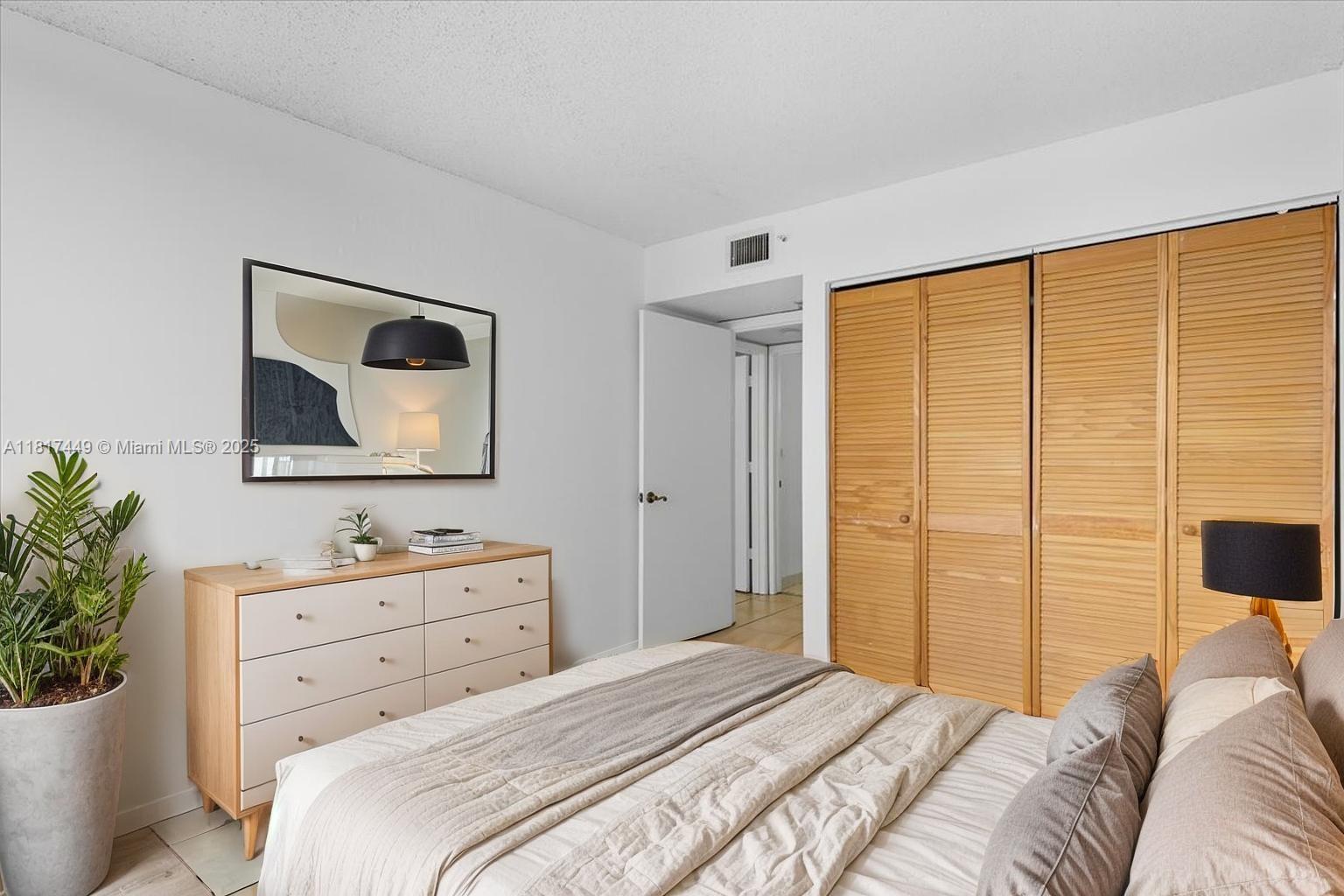 HIGHPOINT CONDO - Residential