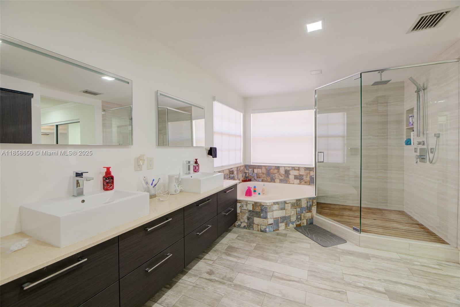 SILVER LAKES PHASE III - Residential