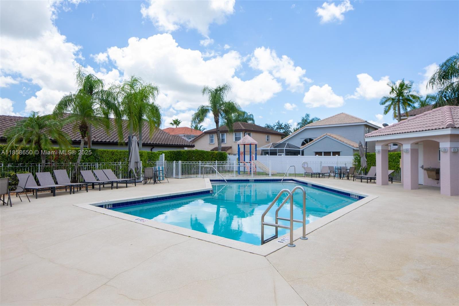 SILVER LAKES PHASE III - Residential