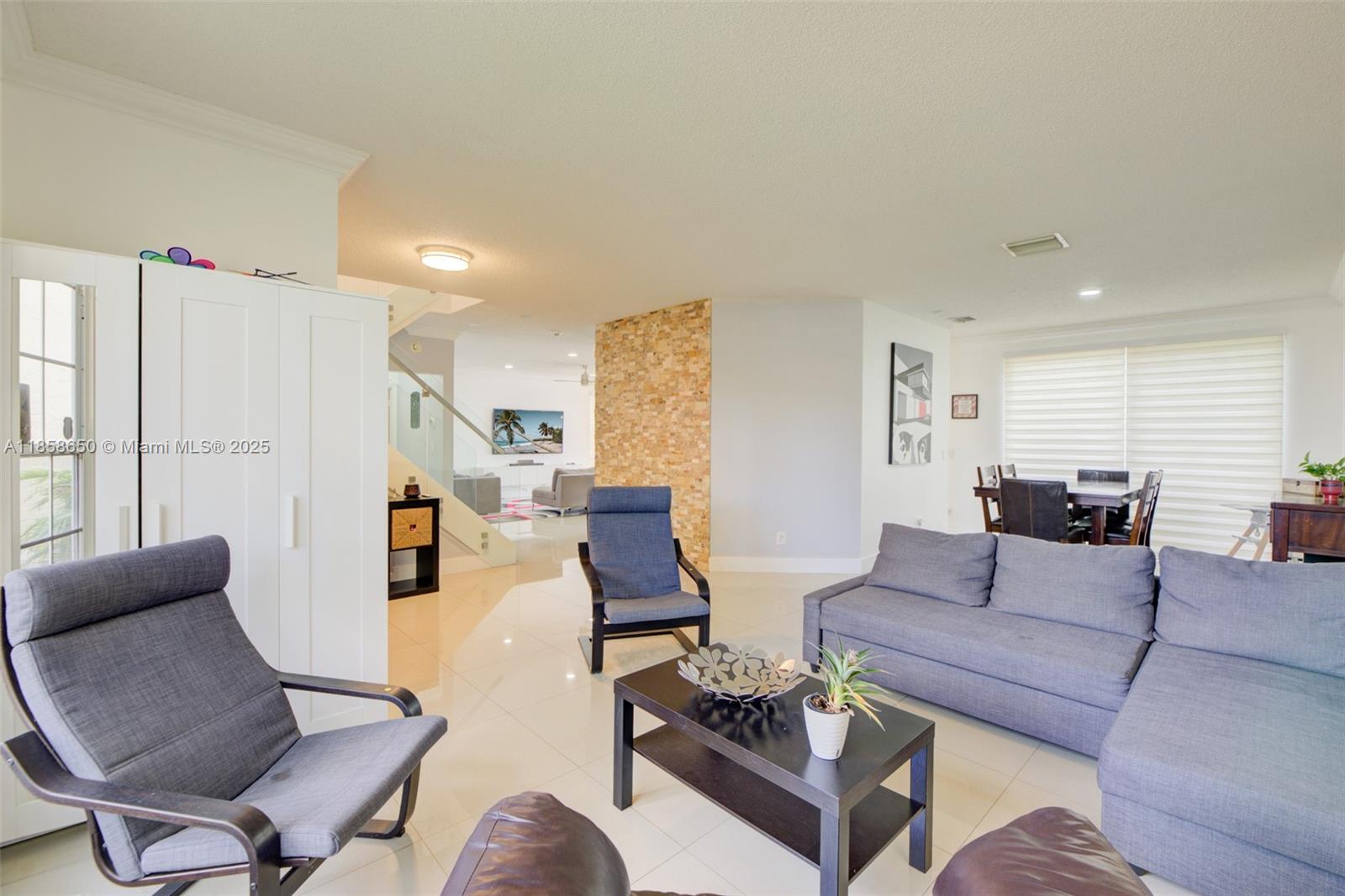 SILVER LAKES PHASE III - Residential