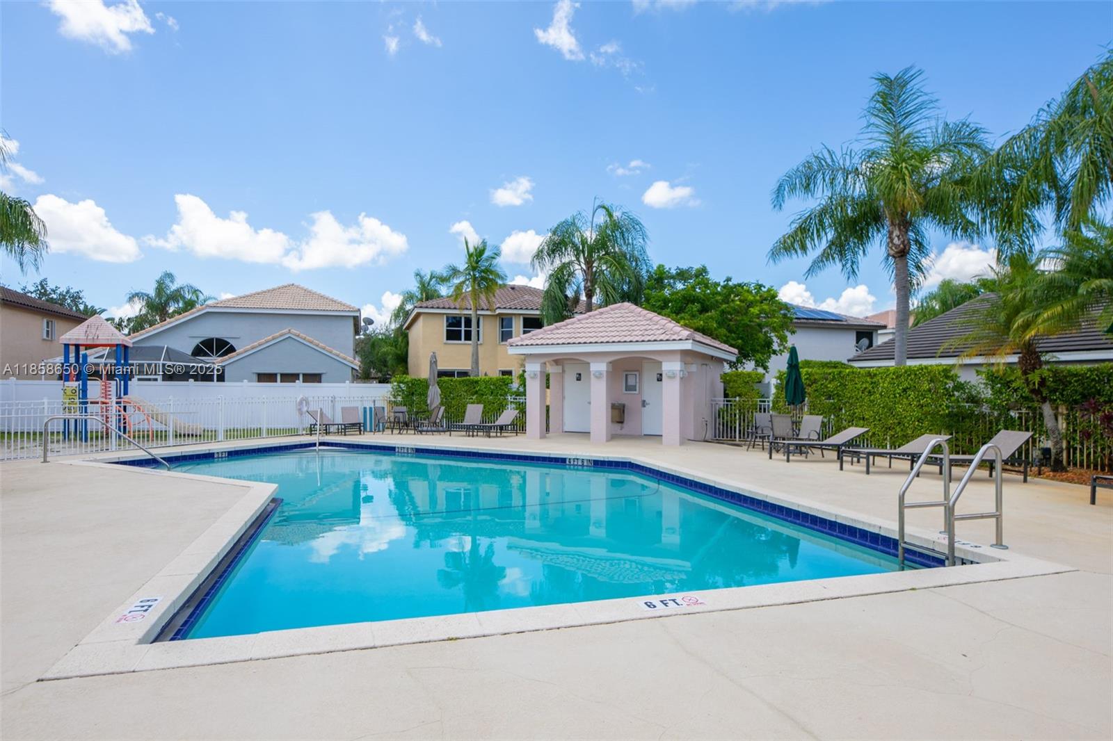 SILVER LAKES PHASE III - Residential