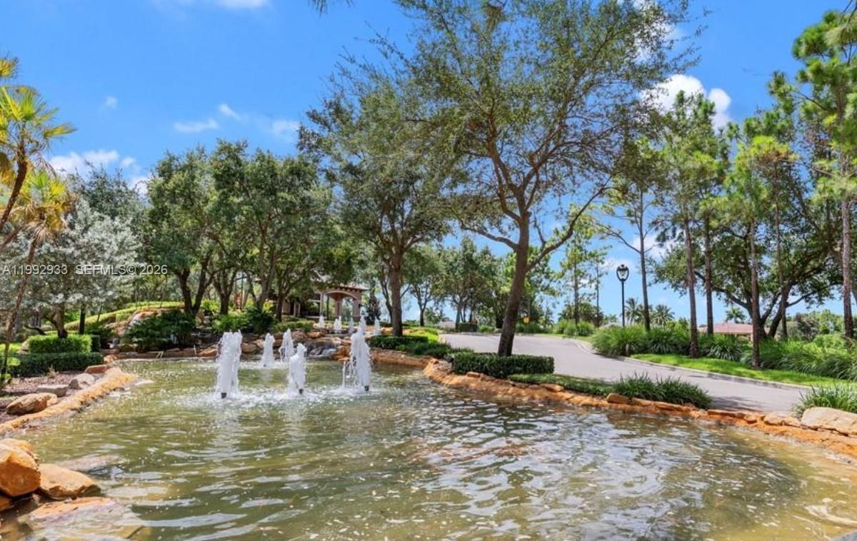 RIVERSTONE - Residential