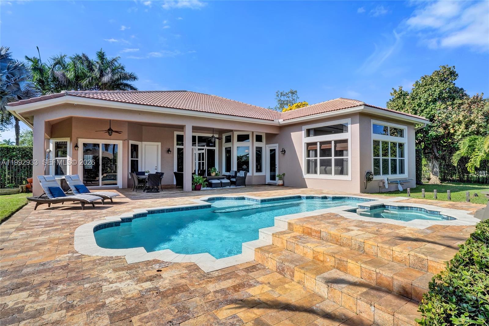 RIVERSTONE - Residential