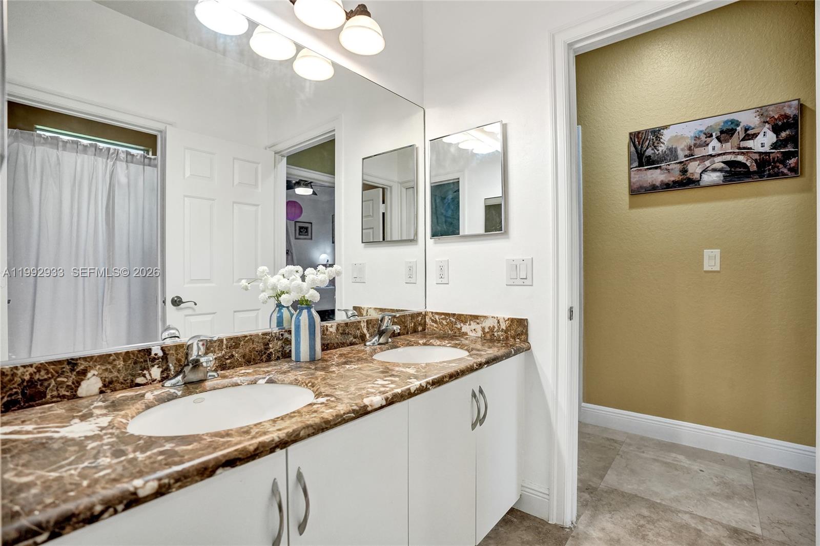 RIVERSTONE - Residential