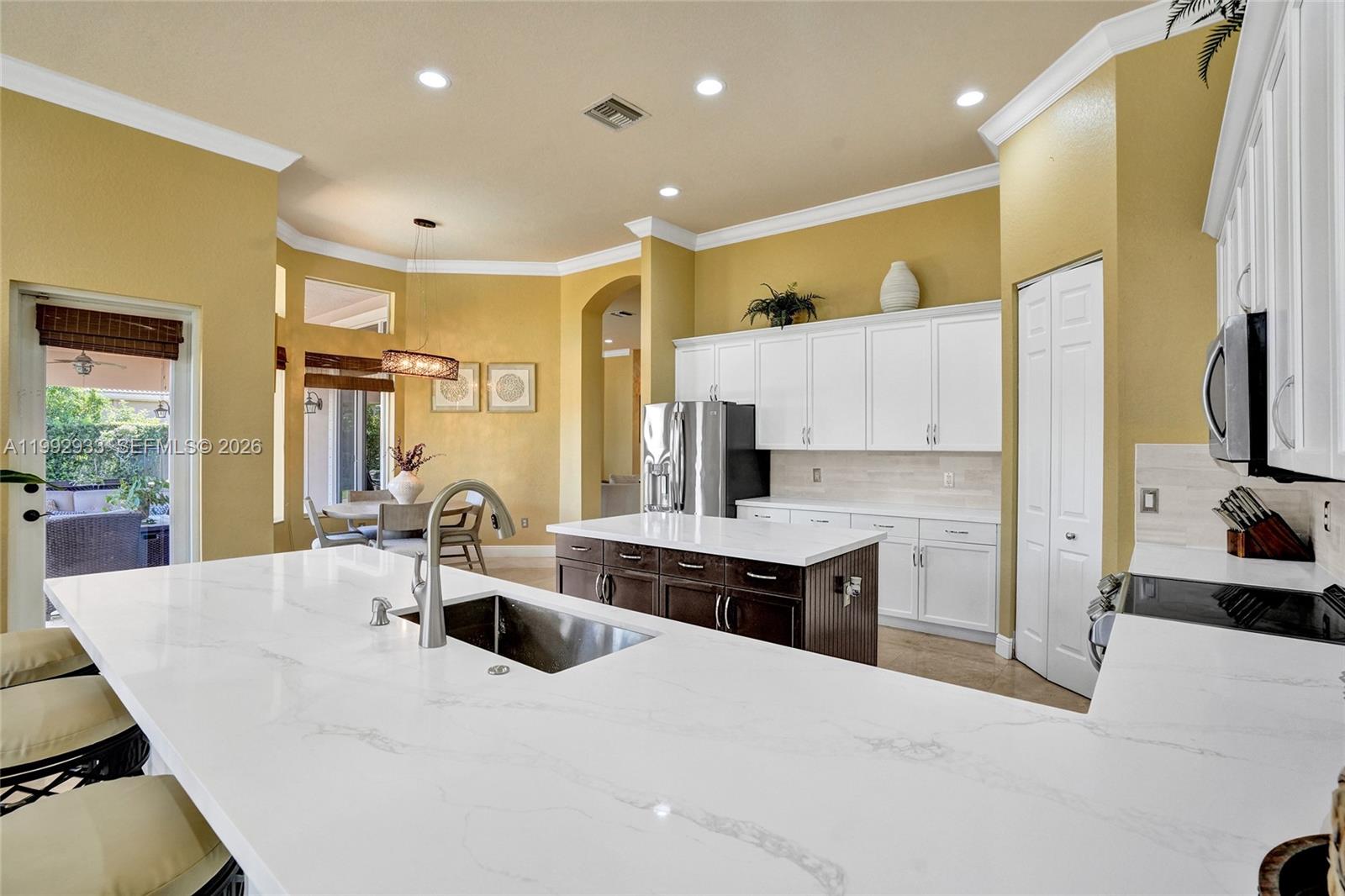 RIVERSTONE - Residential