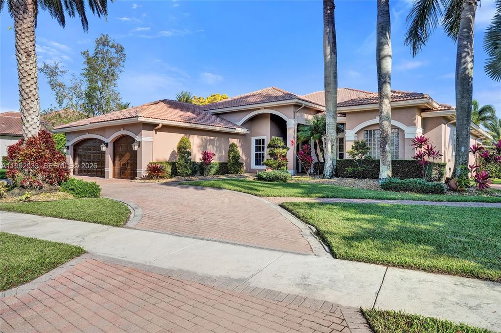 Photo of 14957 SW 34th St, Davie, FL 33331 (MLS # A11992933)