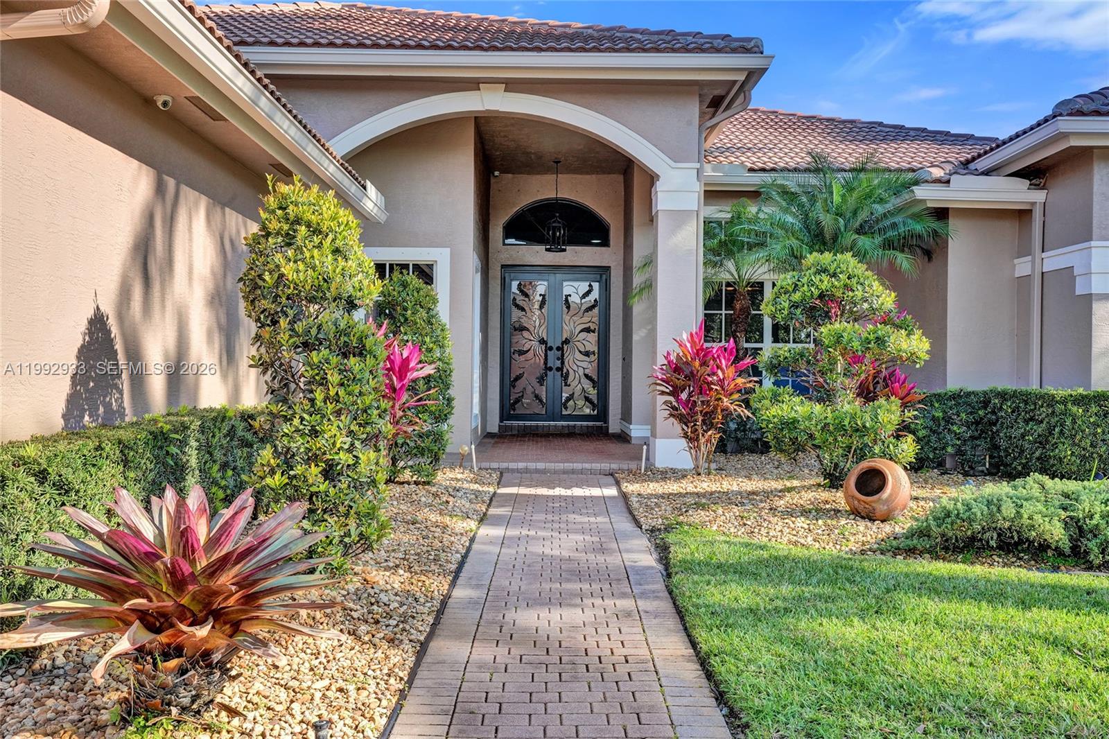 RIVERSTONE - Residential