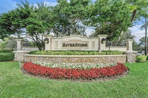 RIVERSTONE - Residential