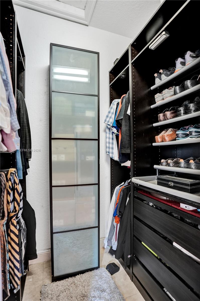 RIVERSTONE - Residential