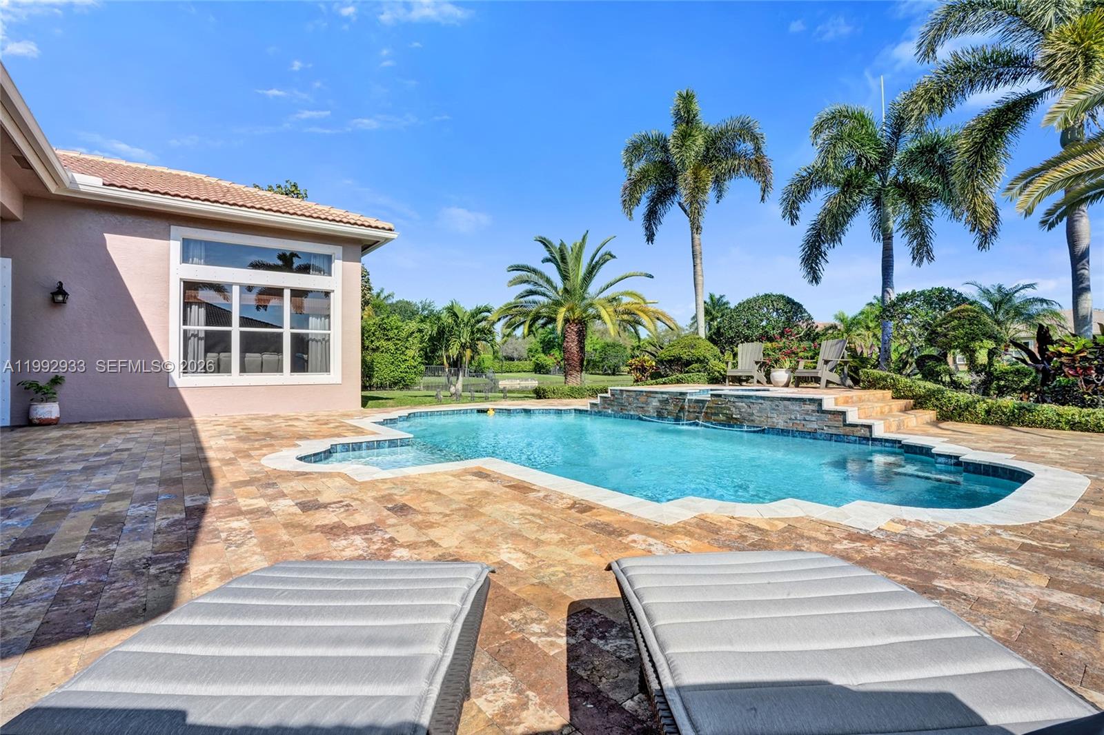 RIVERSTONE - Residential