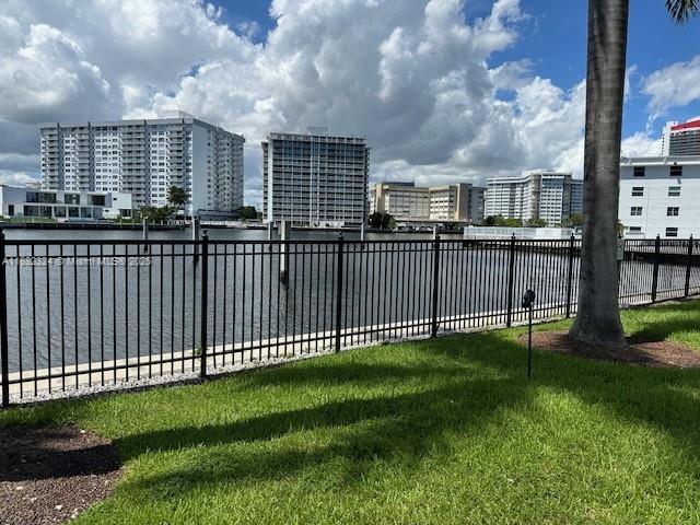 OCEAN MARINE YACHT CLUB C - Residential