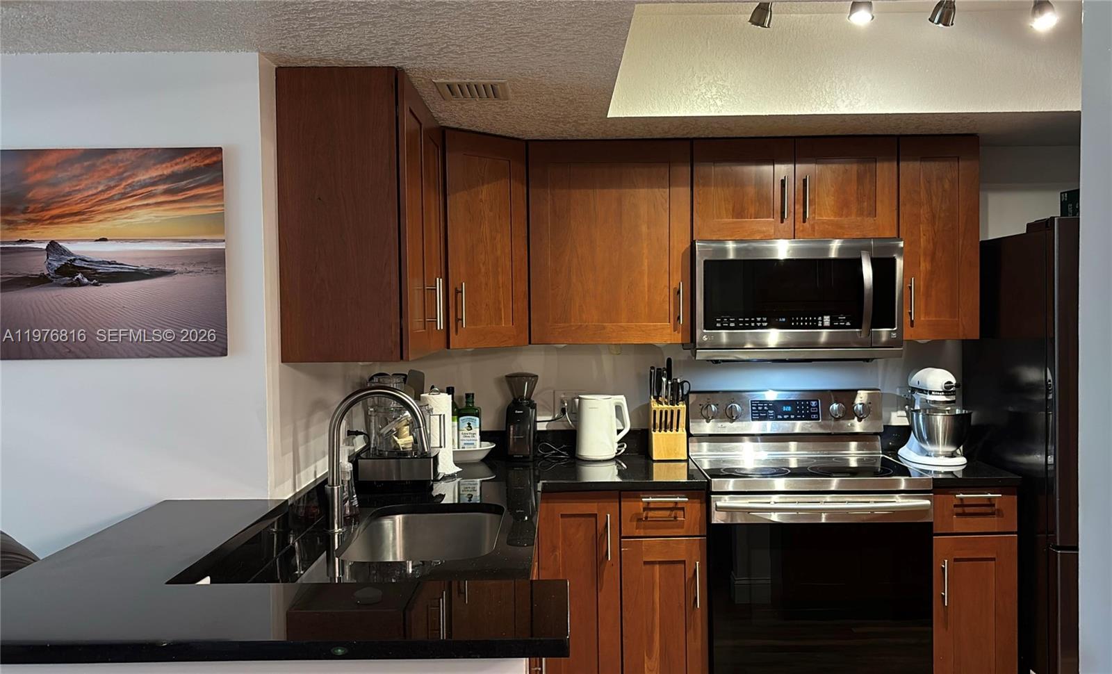 INVERWOOD CONDO - Residential