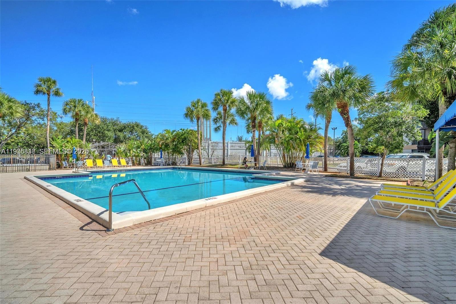 5570 NW 44th St 204A