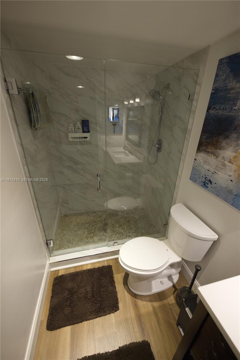 INVERWOOD CONDO - Residential