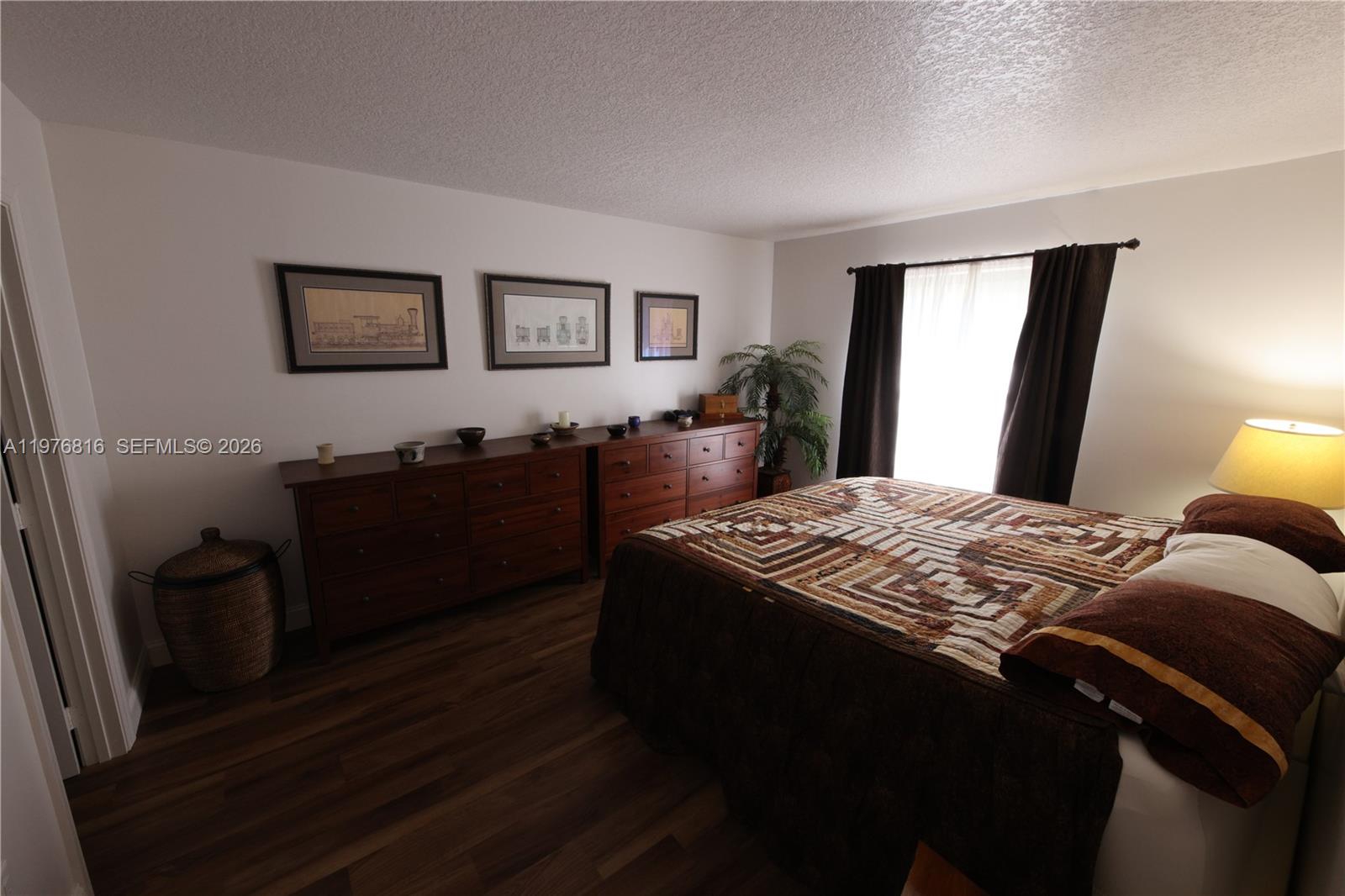 INVERWOOD CONDO - Residential