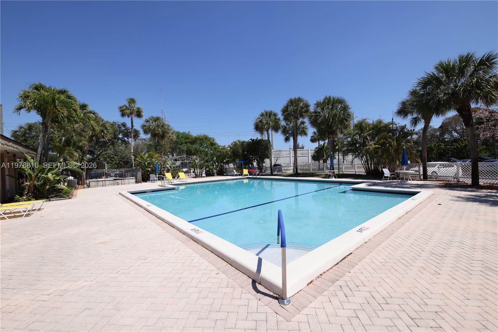 INVERWOOD CONDO - Residential