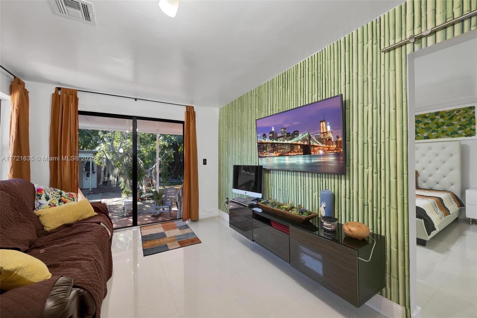 HIALEAH 14TH ADDN REV PL - Residential