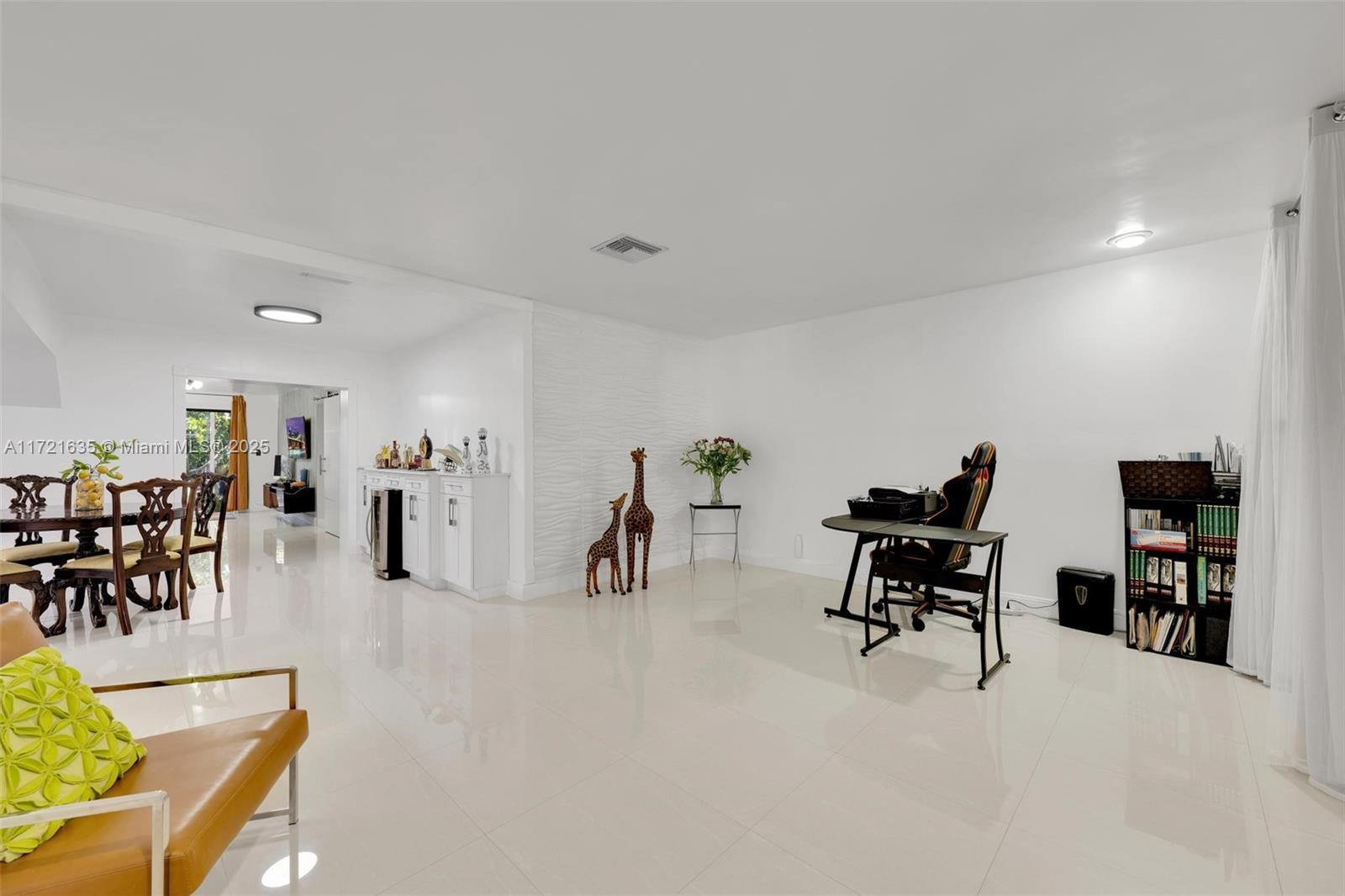 HIALEAH 14TH ADDN REV PL - Residential