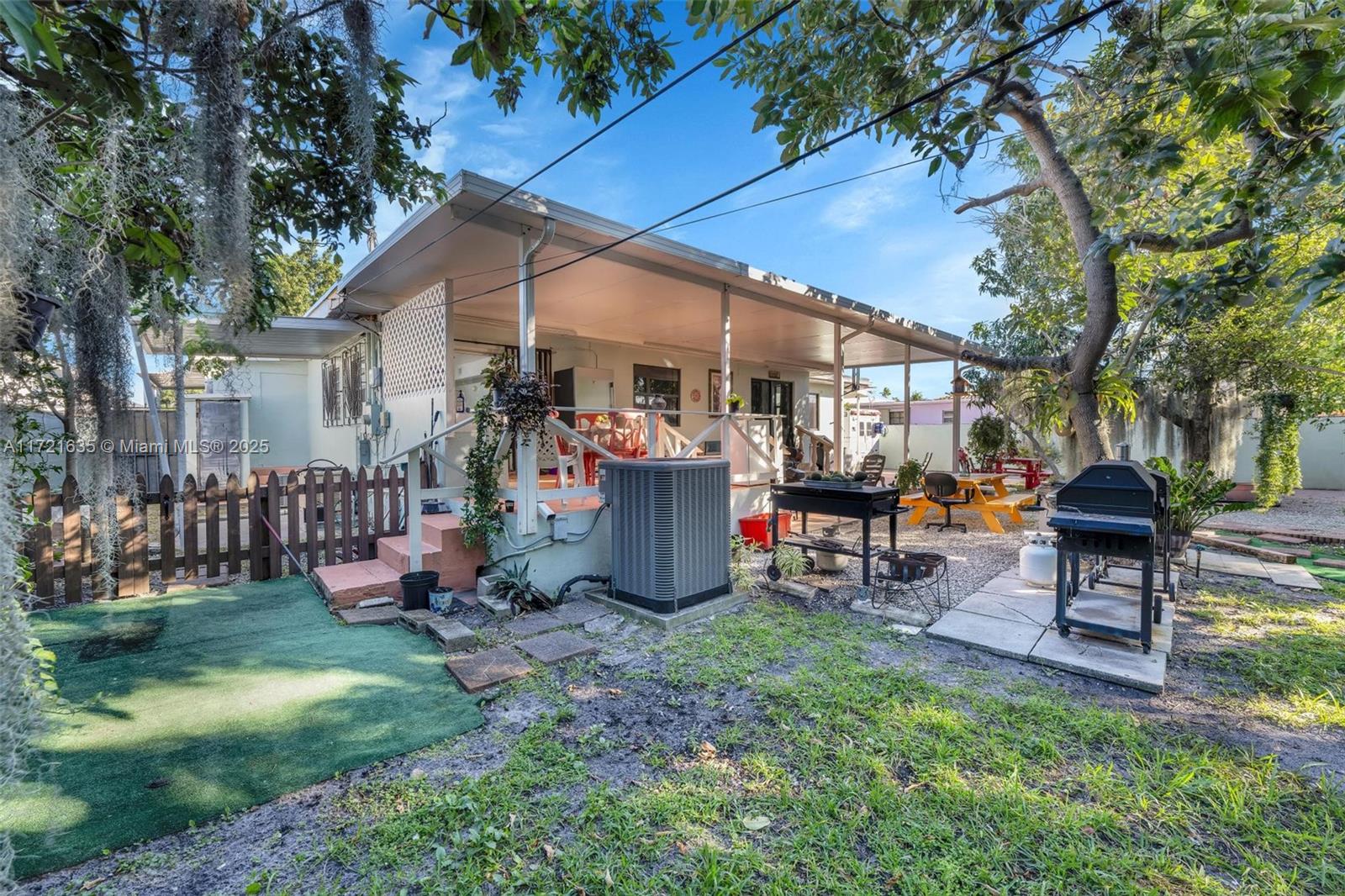 HIALEAH 14TH ADDN REV PL - Residential