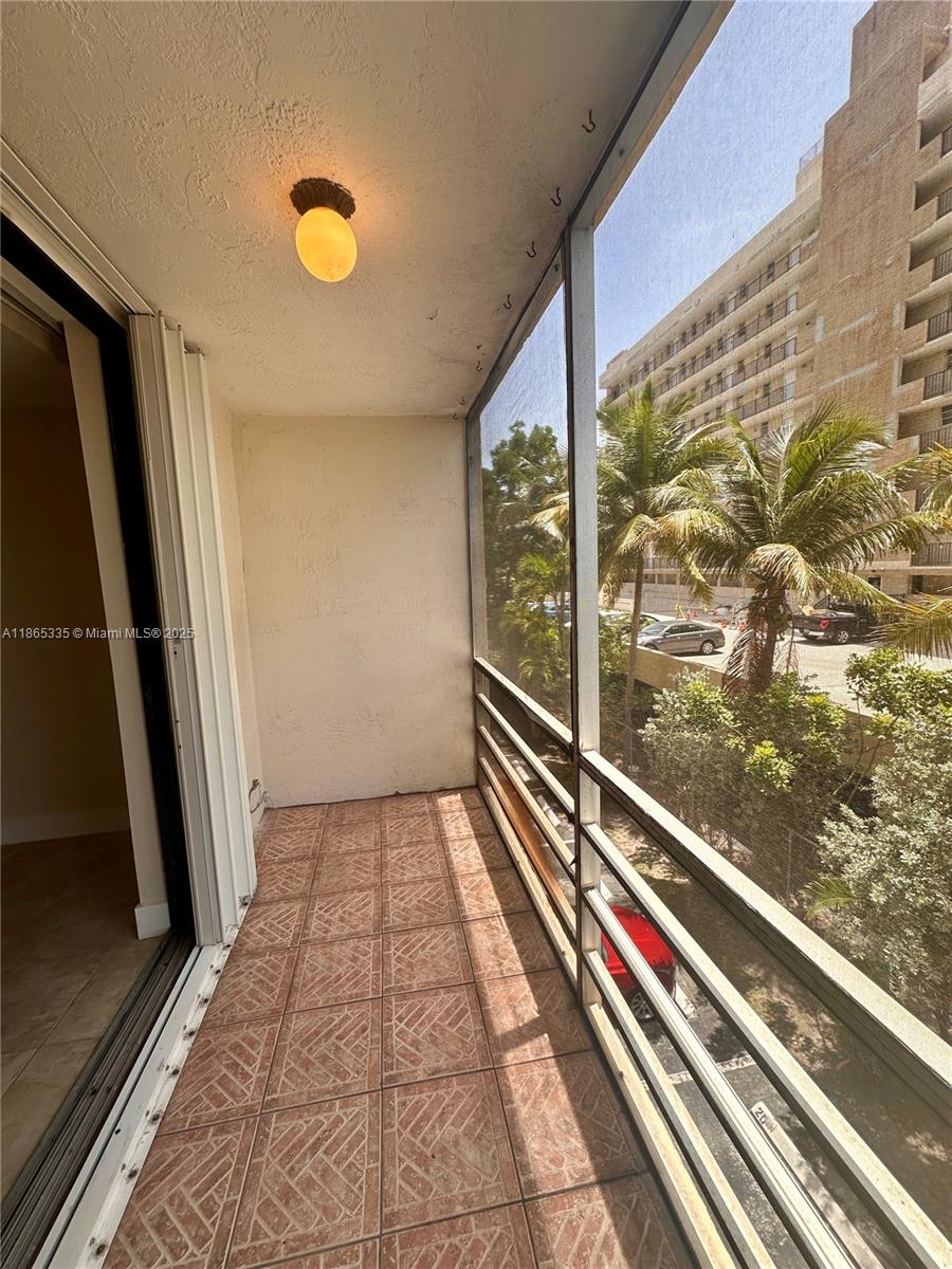 BAYSWATER COURT CONDO - Residential
