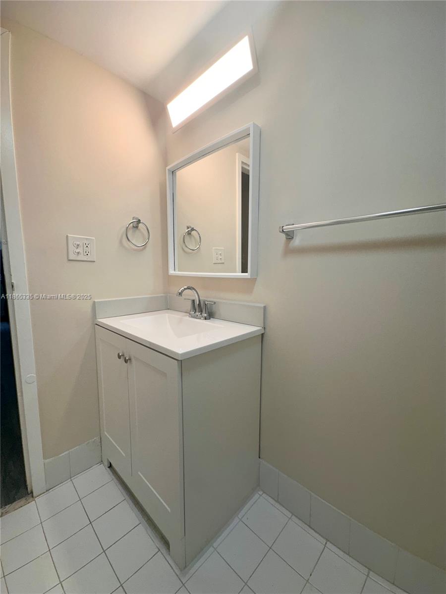 BAYSWATER COURT CONDO - Residential