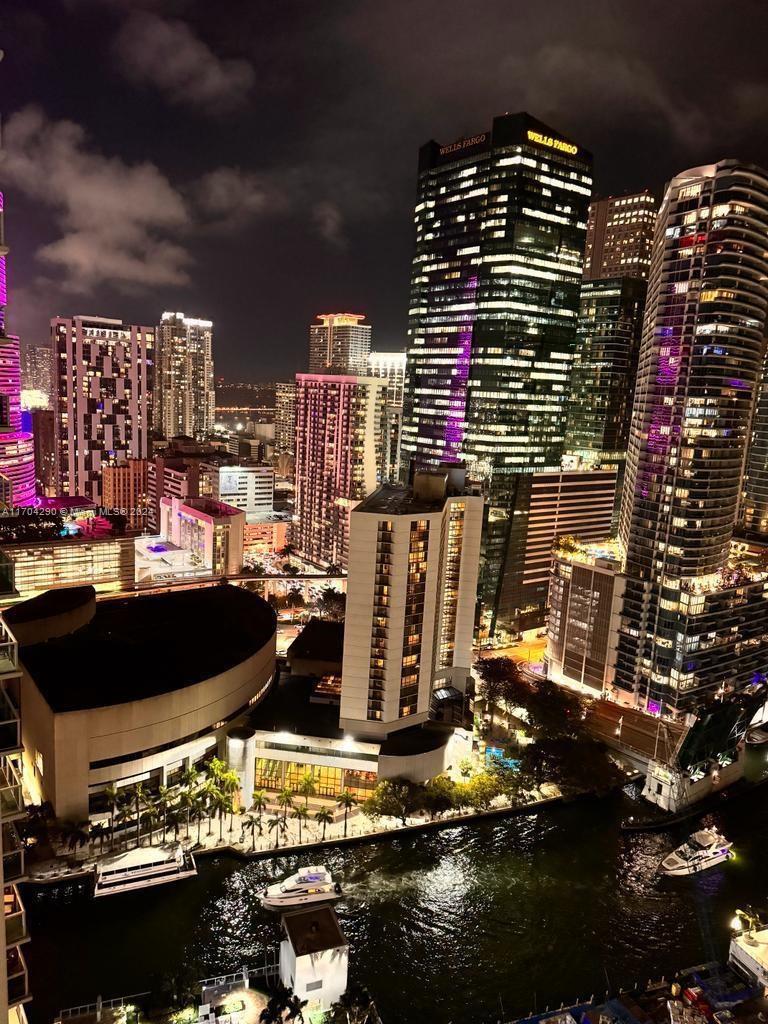 BRICKELL ON THE RIVER S T - Residential