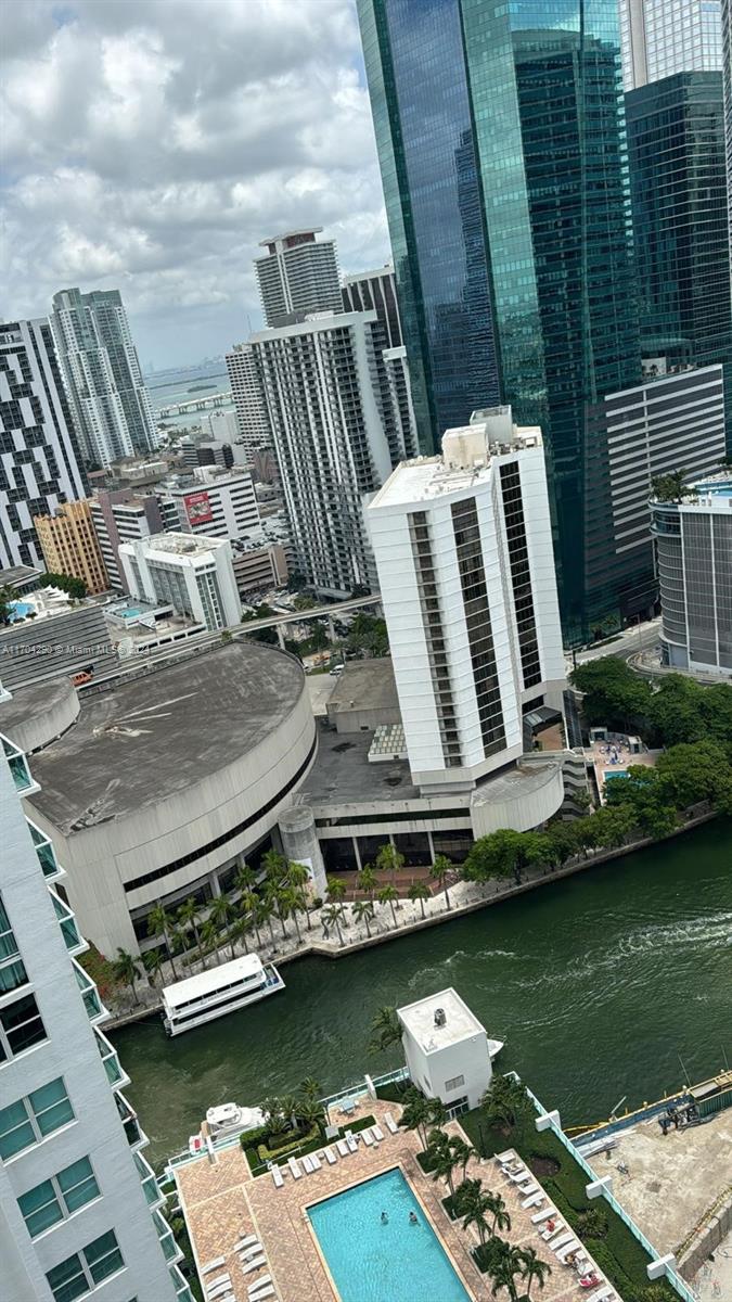 BRICKELL ON THE RIVER S T - Residential