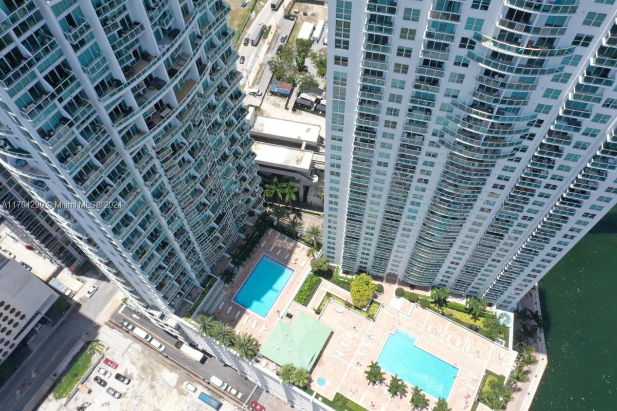 BRICKELL ON THE RIVER S T - Residential