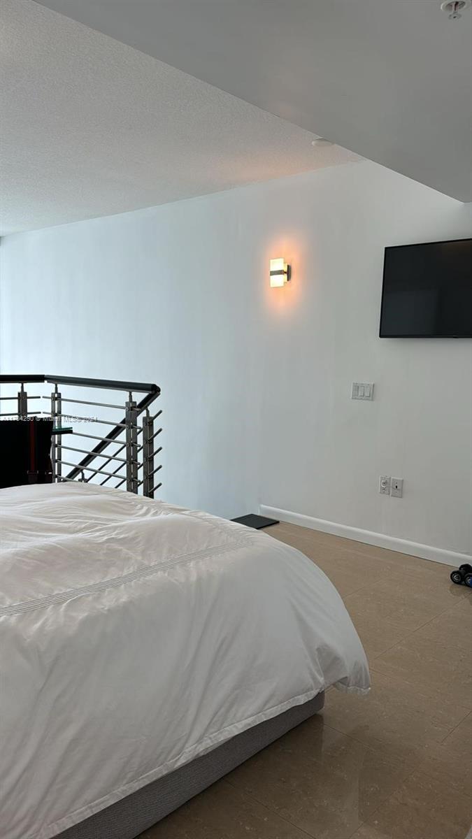 BRICKELL ON THE RIVER S T - Residential