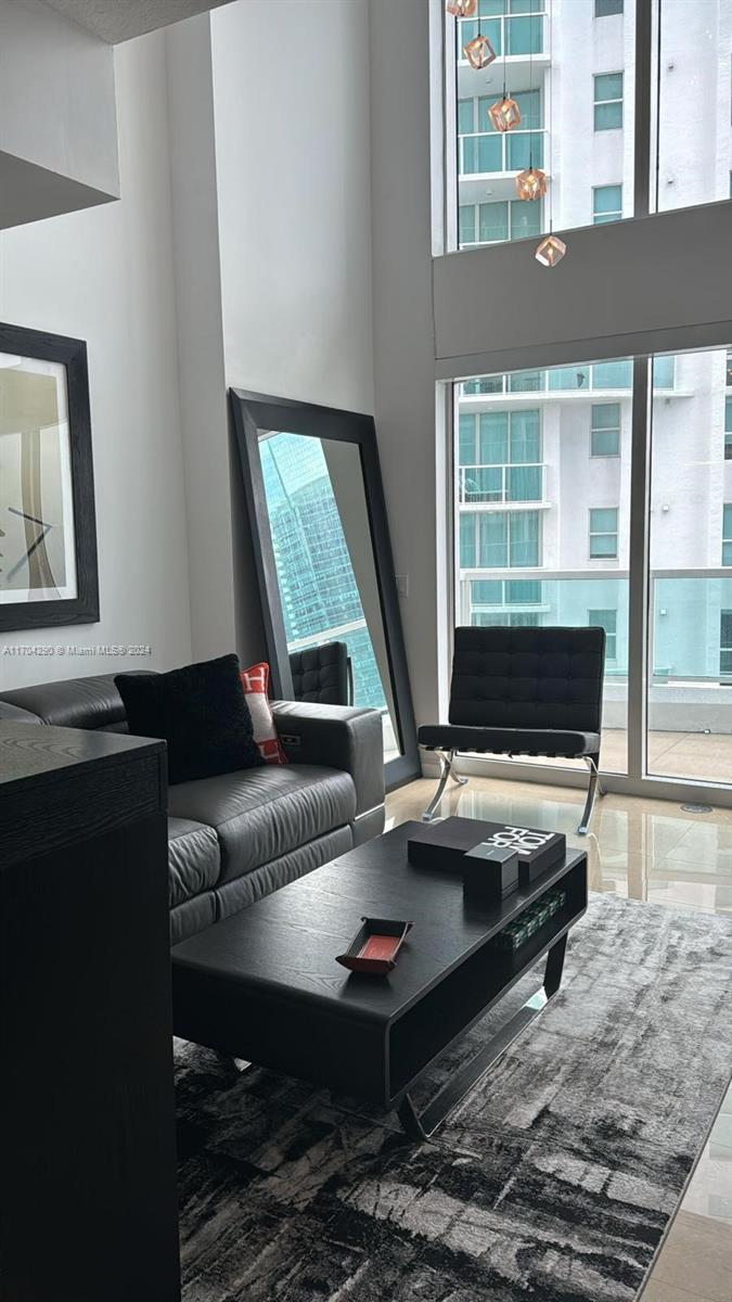 BRICKELL ON THE RIVER S T - Residential