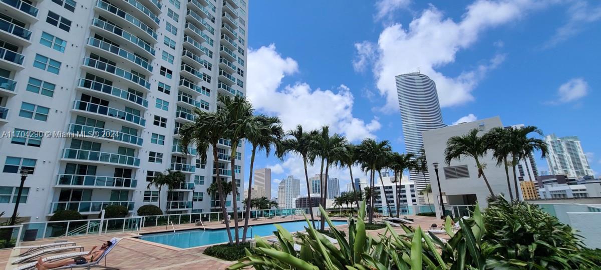 BRICKELL ON THE RIVER S T - Residential