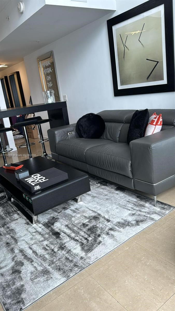 BRICKELL ON THE RIVER S T - Residential