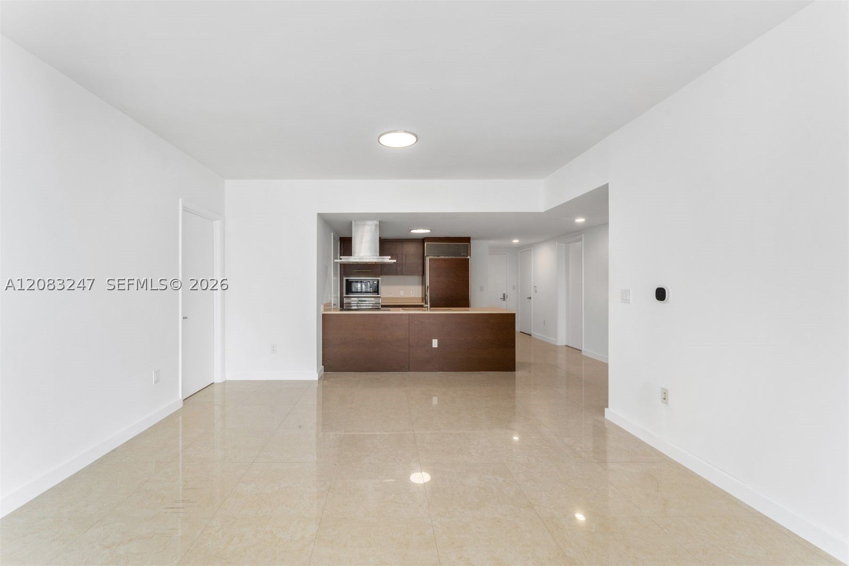 495 Brickell Ave 1811