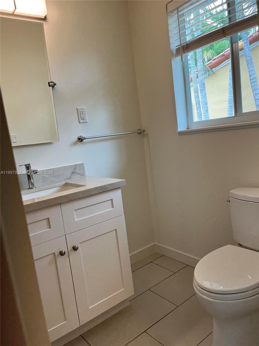 COCONUT GROVE SEC 1 CORAL - Residential