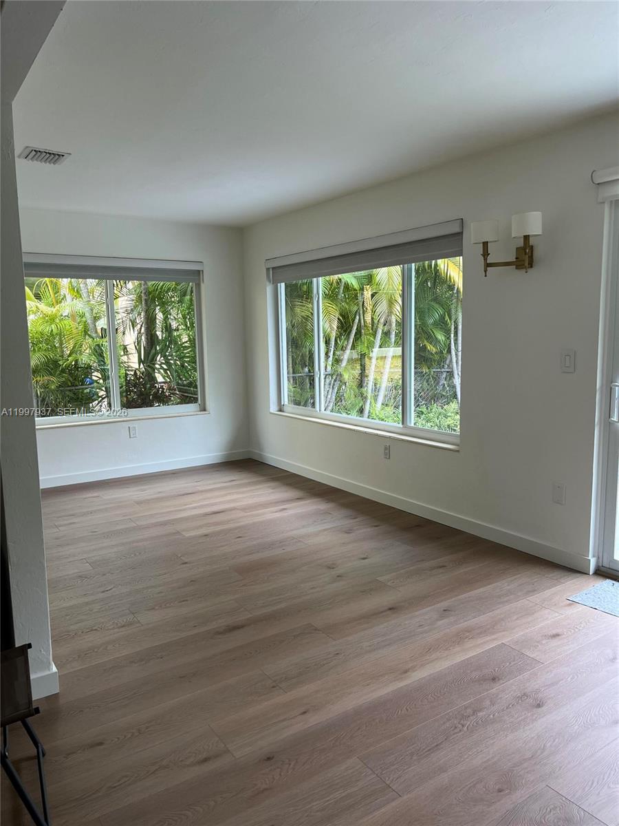 COCONUT GROVE SEC 1 CORAL - Residential