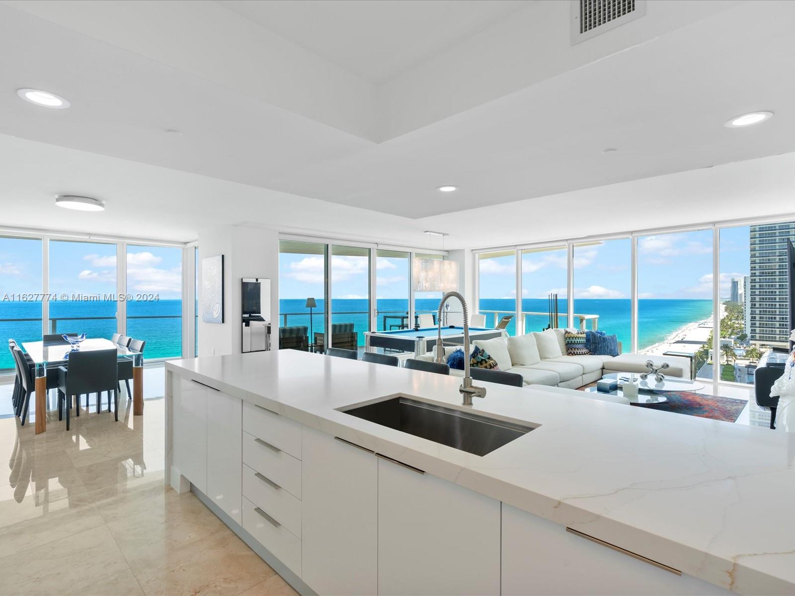 APOGEE BEACH CONDOMINIUM - Residential