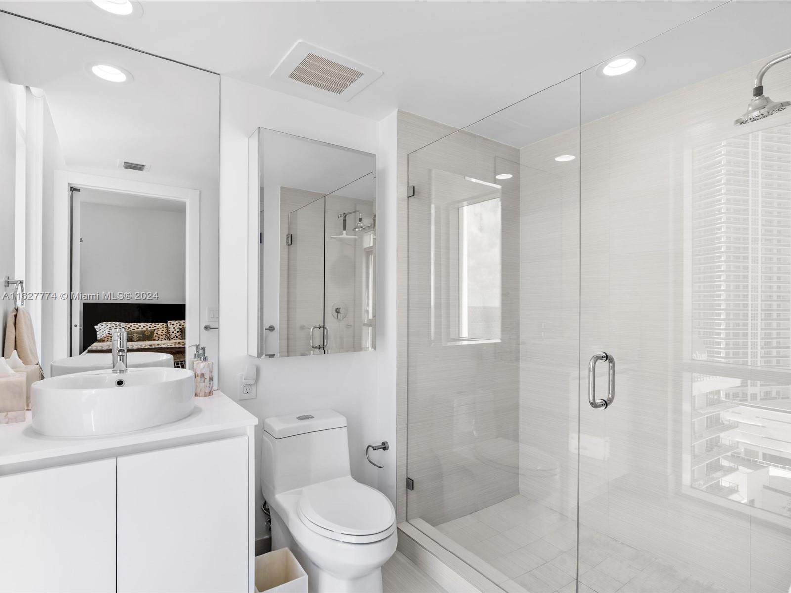 APOGEE BEACH CONDOMINIUM - Residential