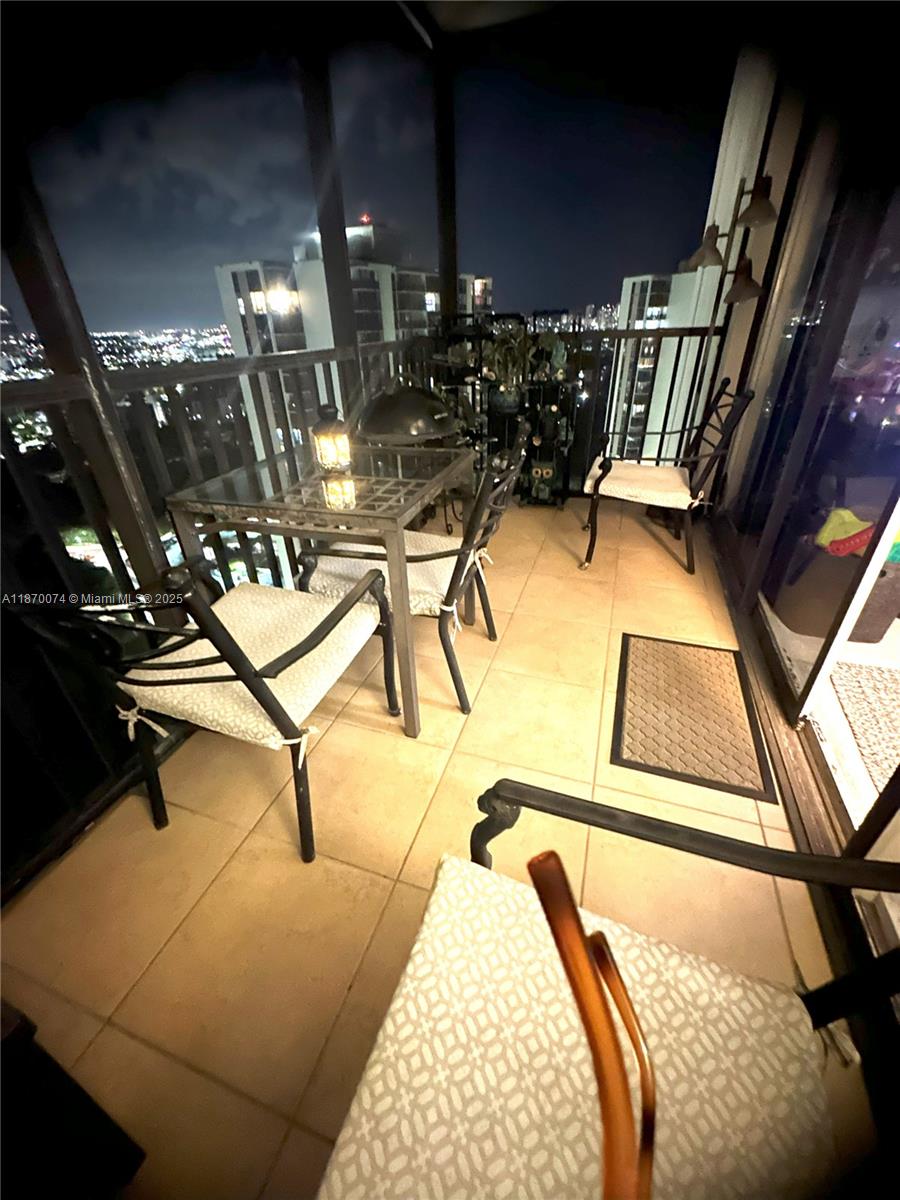 CORONADO CONDO- TOWER II - Residential