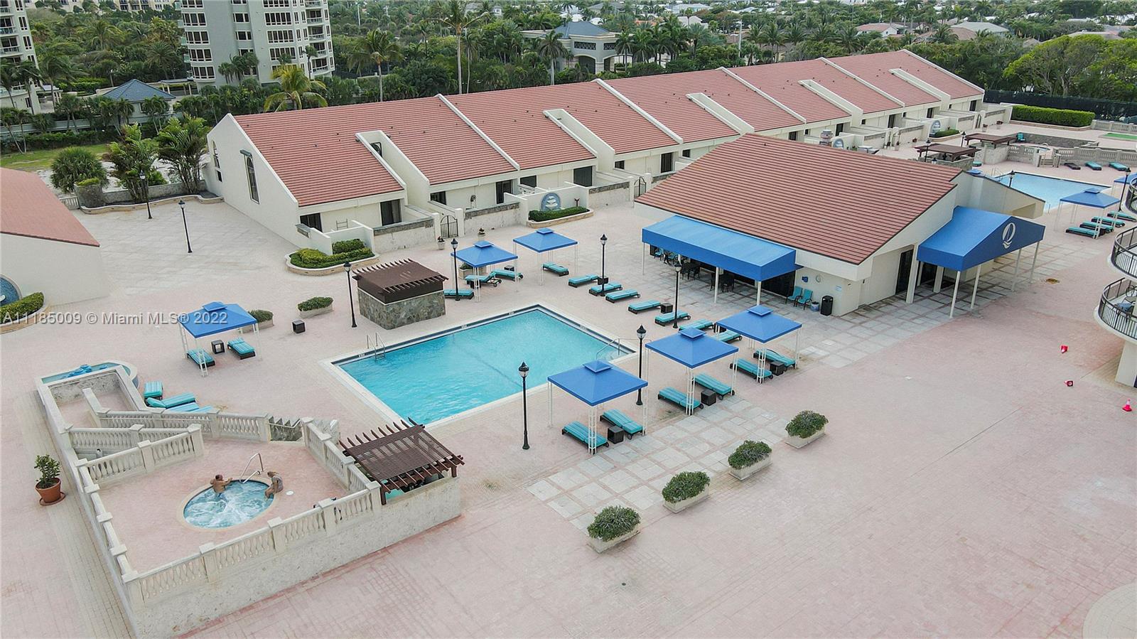 MARTINIQUE 2 CONDO - Residential