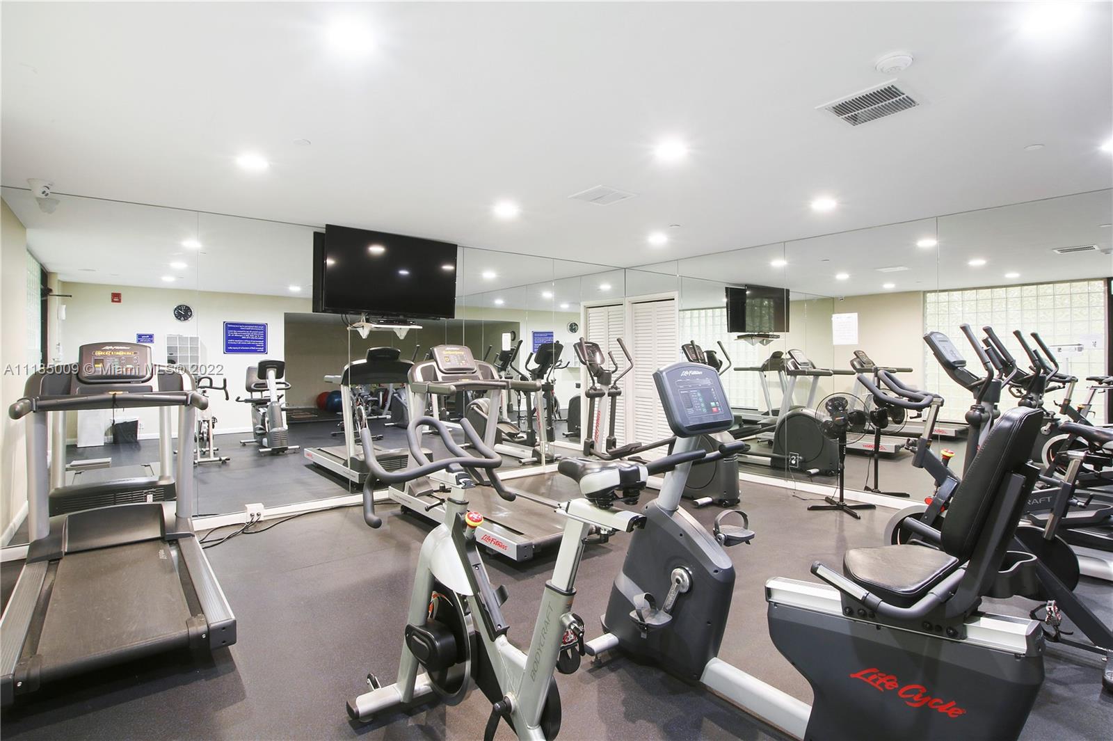 MARTINIQUE 2 CONDO - Residential