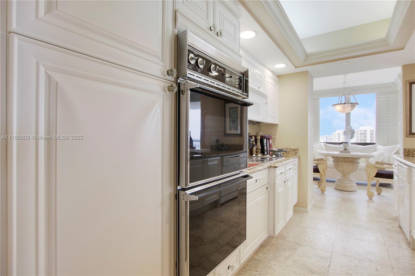 MARTINIQUE 2 CONDO - Residential