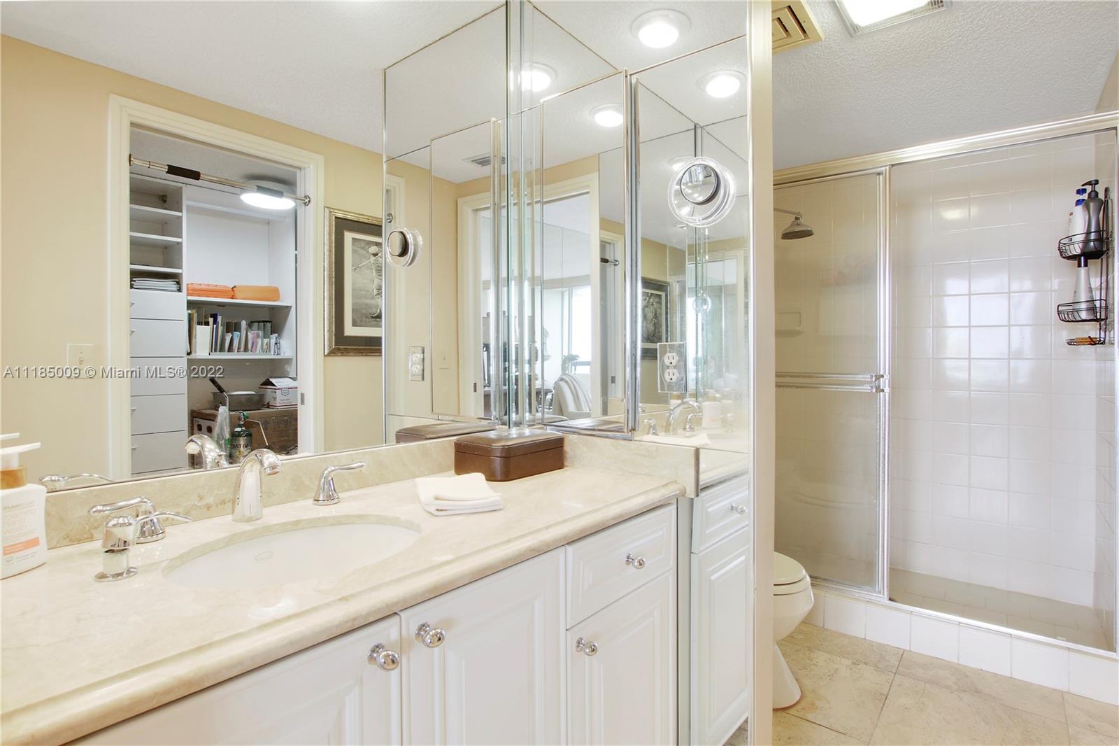 MARTINIQUE 2 CONDO - Residential