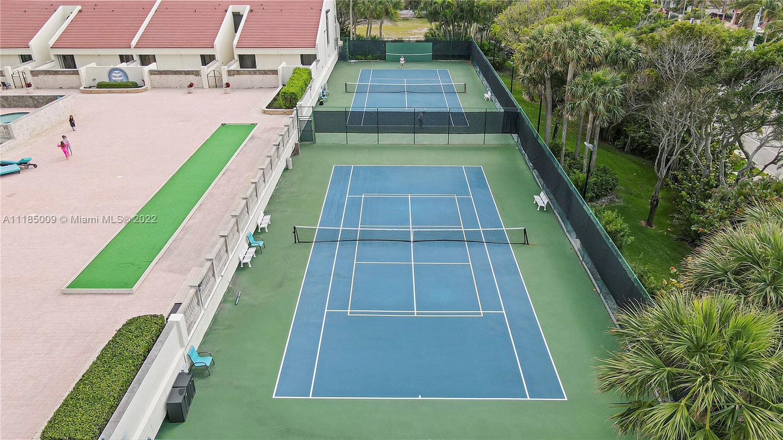 MARTINIQUE 2 CONDO - Residential