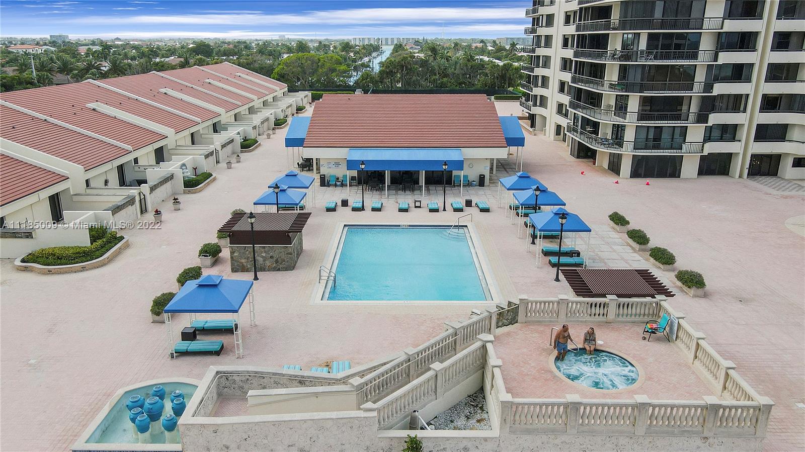 MARTINIQUE 2 CONDO - Residential